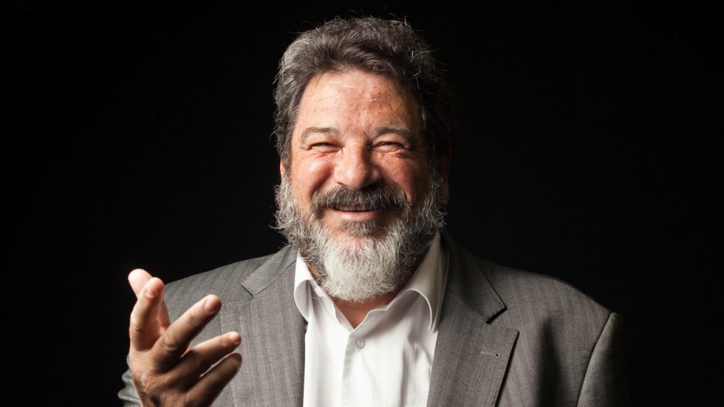 “Não é a escola que muda o mundo, mas sem a escola o mundo não muda” “Não é a escola que muda o mundo, mas sem a escola o mundo não muda”